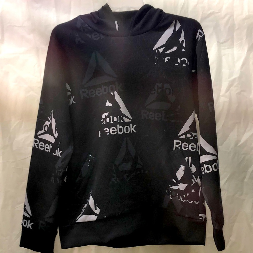 1001 Reebok size Large